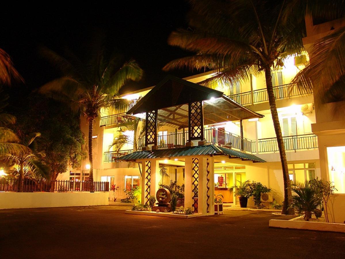 Dzama Hotel Grand Baie Exterior foto